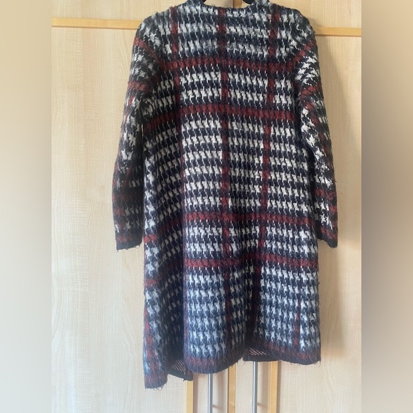 Cleo Houndstooth Long Open-Front Cardigan Size Medium - Picture 8 of 8